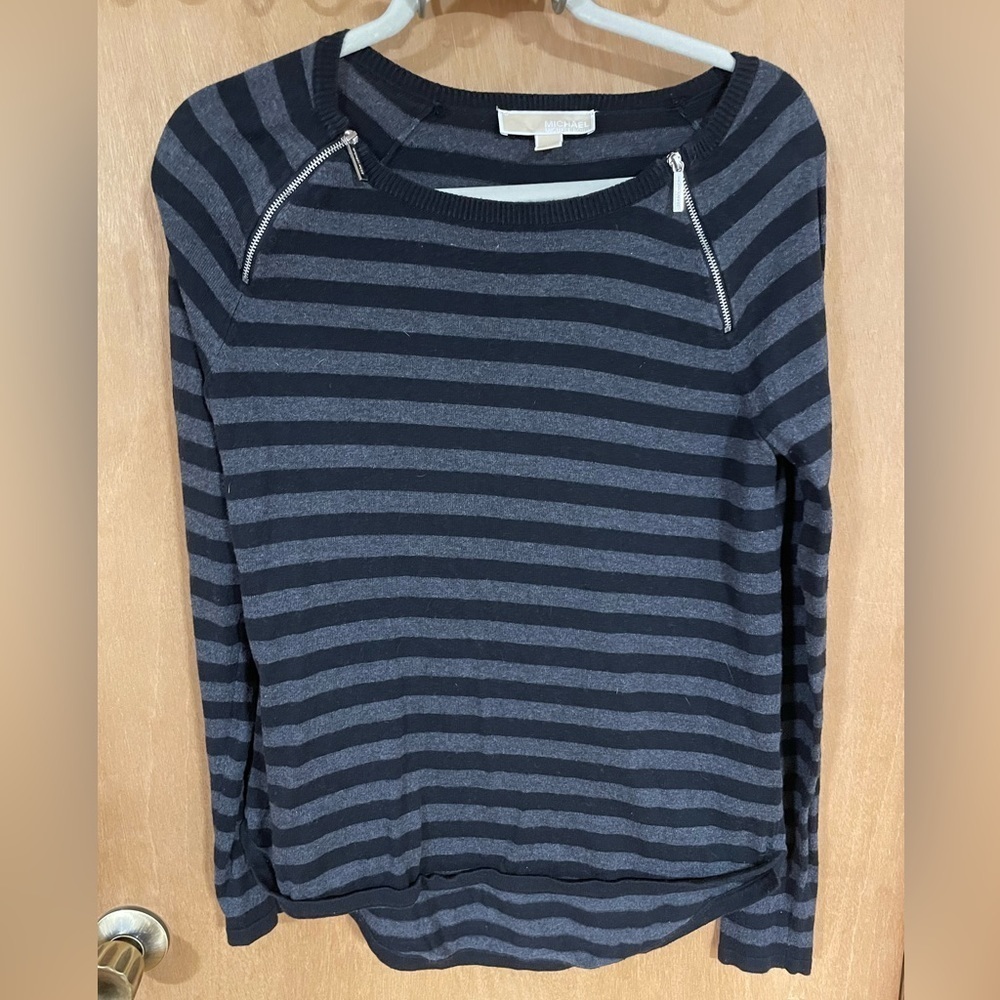 #134- MICHAEL KORS- shirt
